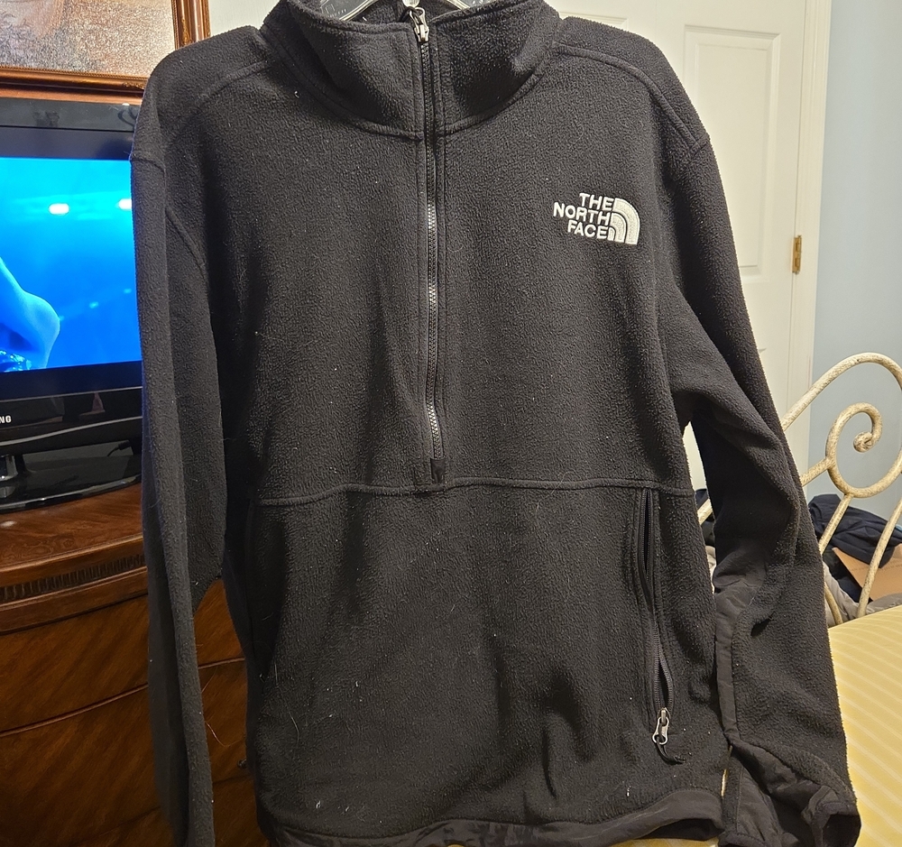 The North Face Black Half-Zip Fleece Pullover